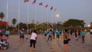 Exercise group, Vientiane (I was quite fascinated)